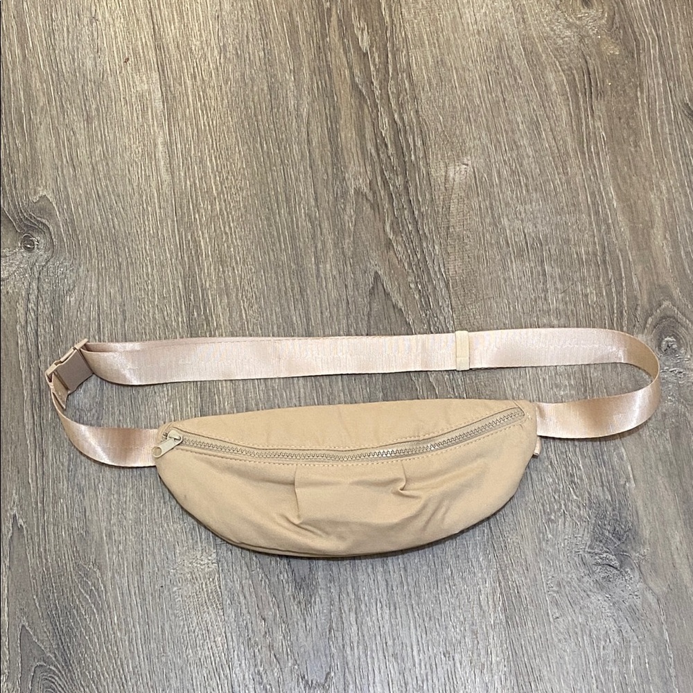 APANA • Fanny Pack
